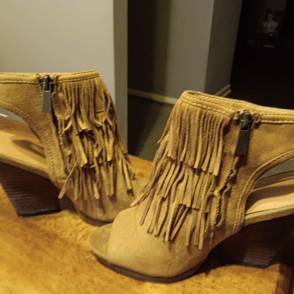 Womans Shoes